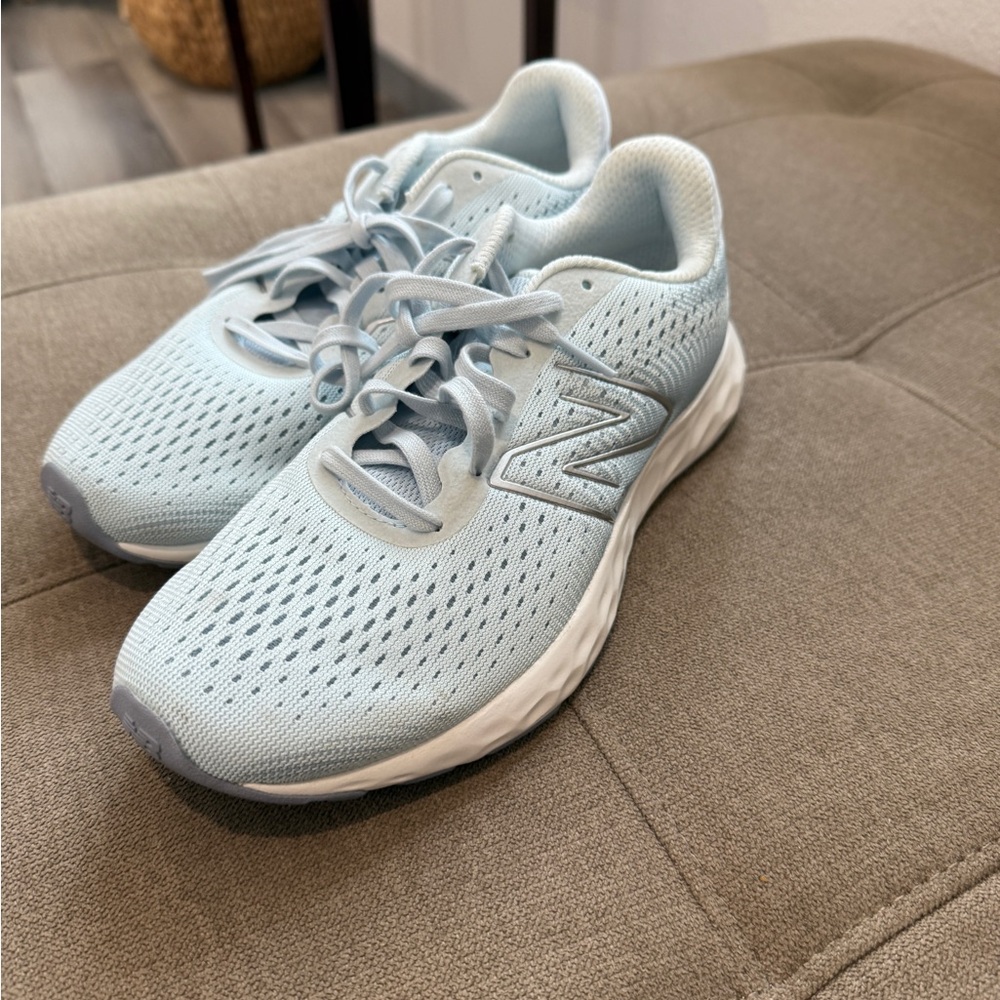 New Balance Blue Athletic Shoes Lightweight Breathable Design